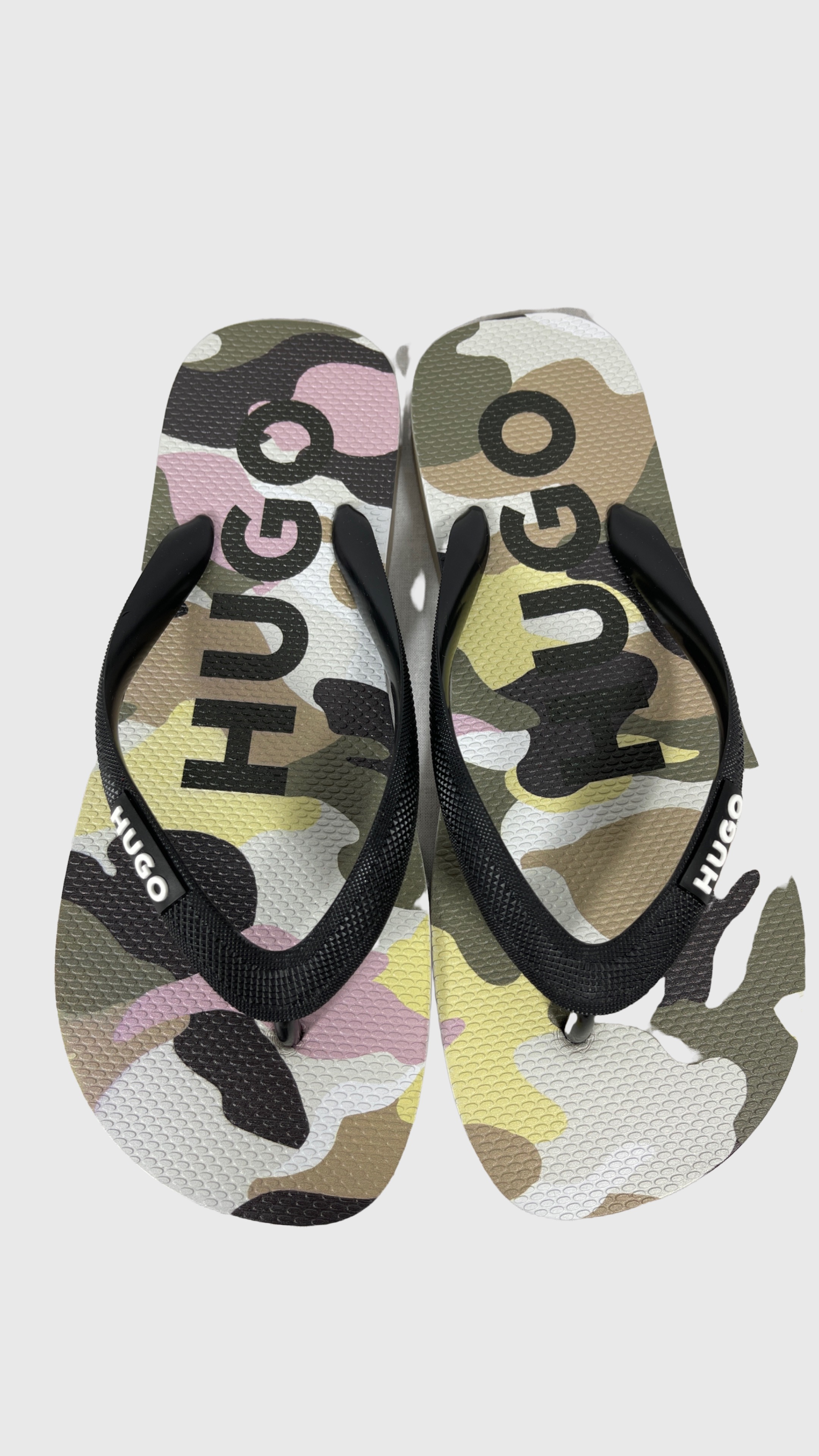 HUGO 50471805 Onfire_Thng_cm 10242327 01 DAMEN FLIP FLOPS BADE ZEHENTRENNER Khaki Grün / Camouflage